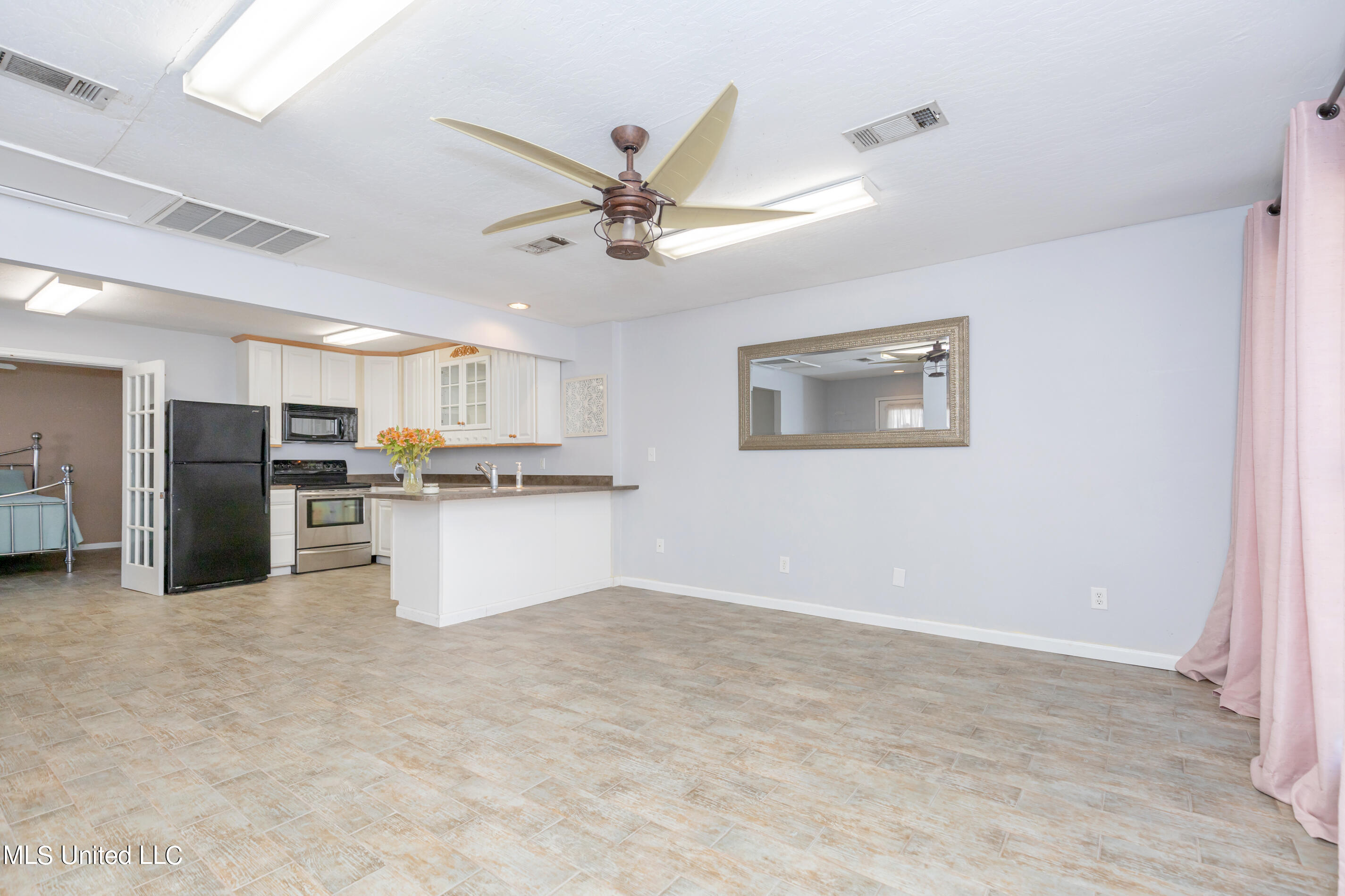 1802 Stuart Avenue Ocean Springs, MS 39564 - Photo 83 of 107 IMG_0260