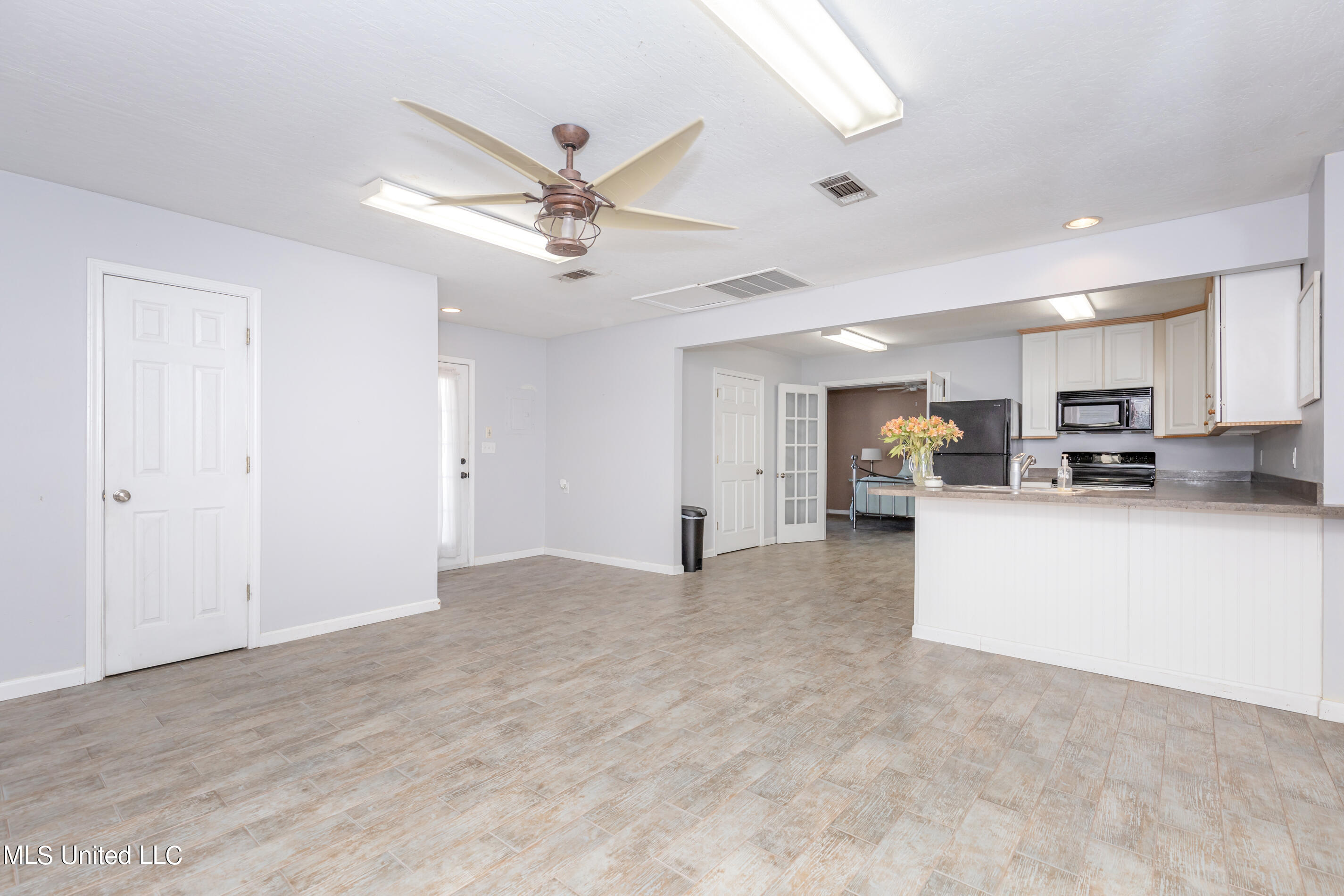 1802 Stuart Avenue Ocean Springs, MS 39564 - Photo 85 of 107 IMG_0268