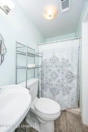 $775,000 | 1802 Stuart Avenue, Ocean Springs, MS 39564