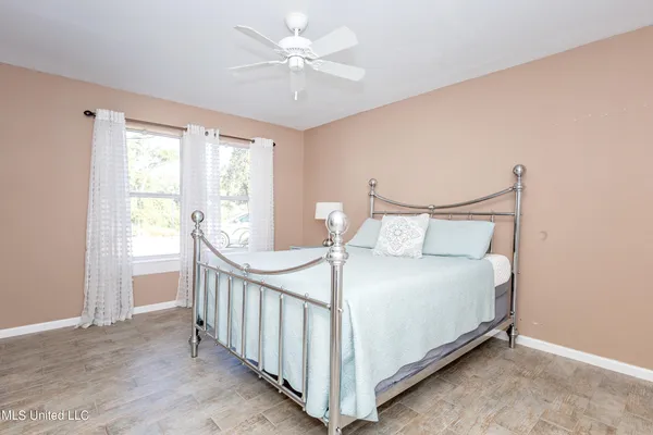 $775,000 | 1802 Stuart Avenue, Ocean Springs, MS 39564