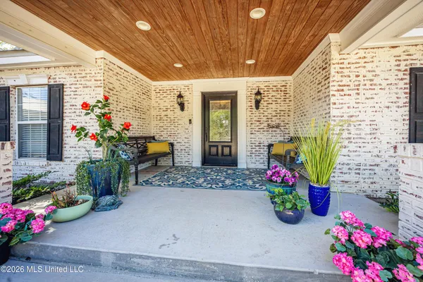 $775,000 | 1802 Stuart Avenue, Ocean Springs, MS 39564