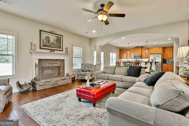 $629,900 | 20 Water Oak Drive, Senoia, GA 30276