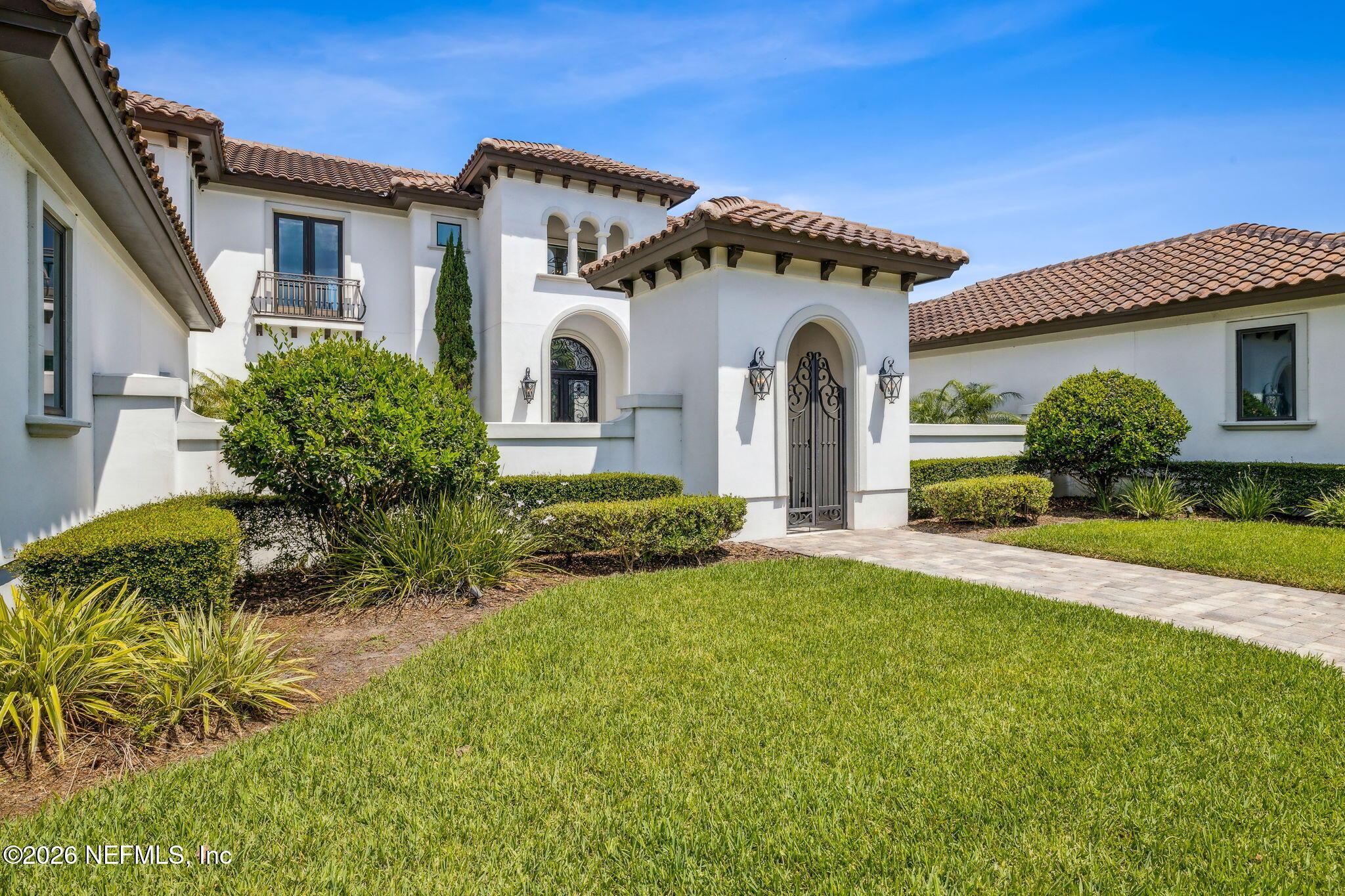 5275 Bentpine Cove Road Jacksonville, FL 32224 - Photo 5 of 95 a front view of a house with garden