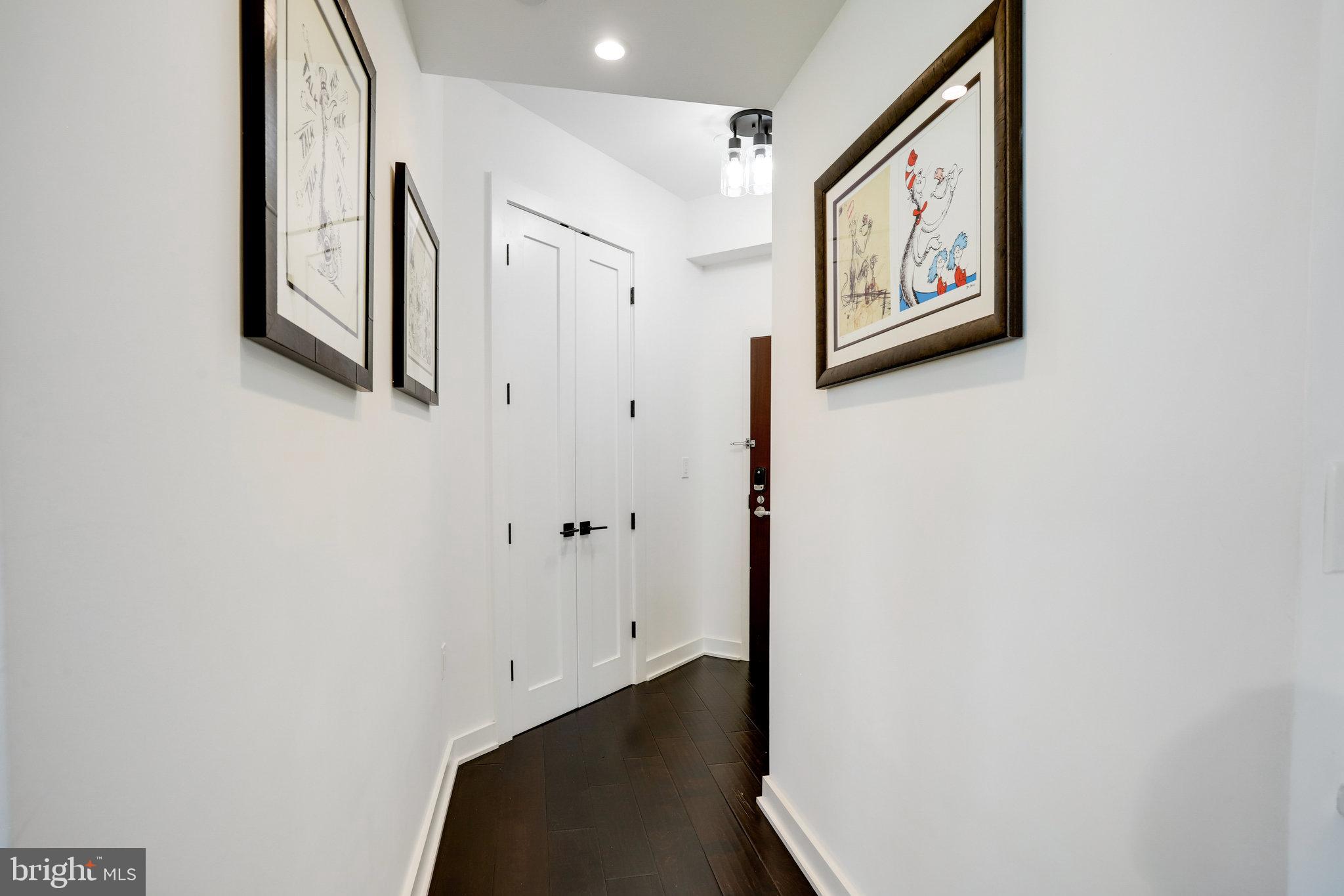 1000 New Jersey Avenue Southeast, Unit 1020 Washington, DC 20003 - Photo 40 of 60