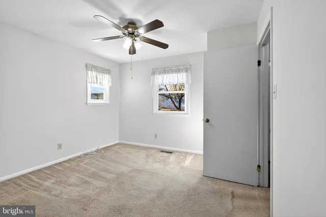 $375,000 | 24 Thomas Jefferson Boulevard, Newark, DE 19702