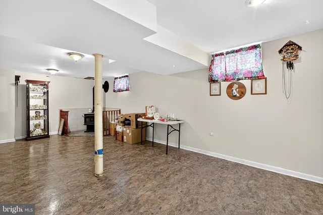 $375,000 | 24 Thomas Jefferson Boulevard, Newark, DE 19702