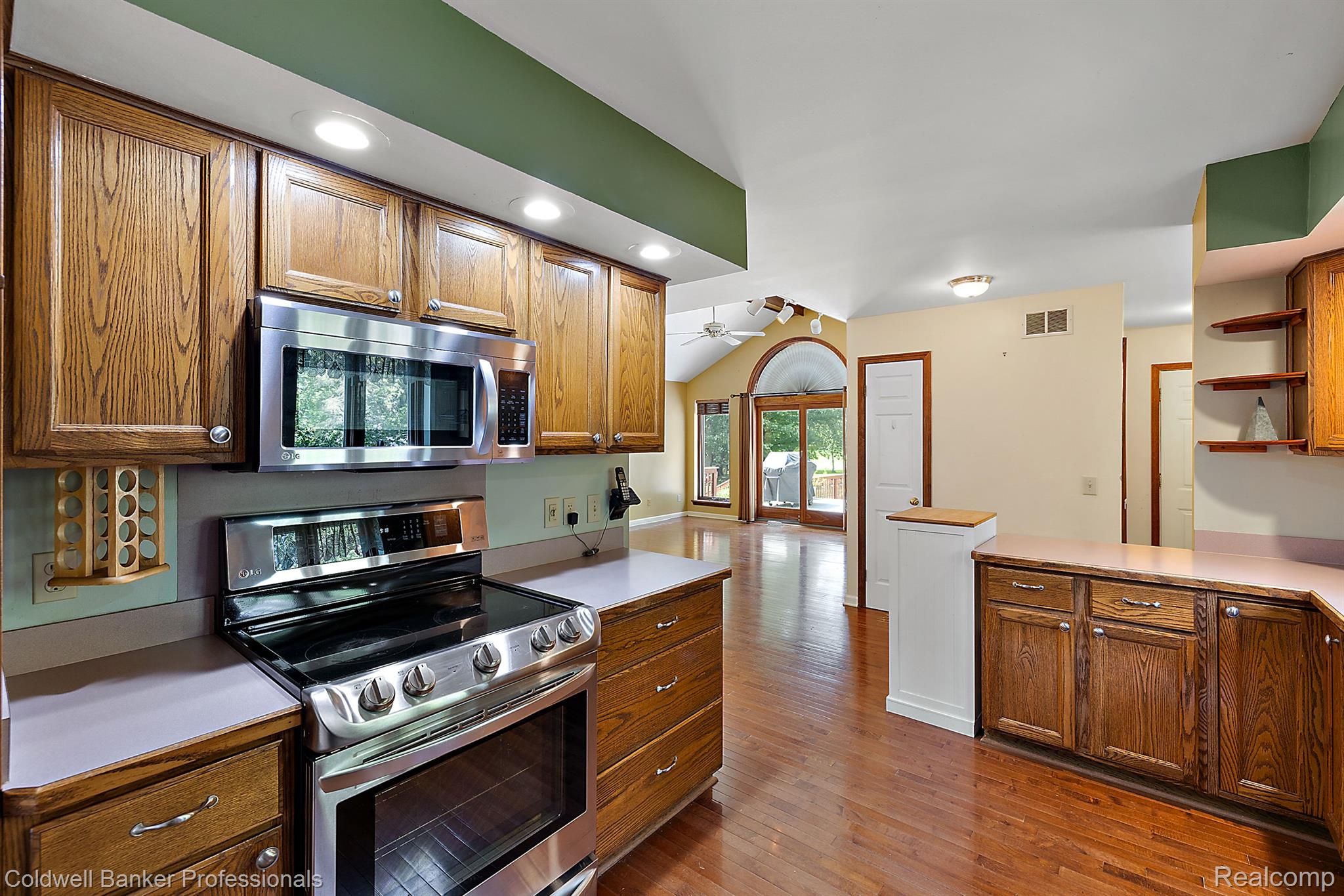 2371 North Henderson Road Davison, MI 48423 - Photo 17 of 30 Gallery Image 17