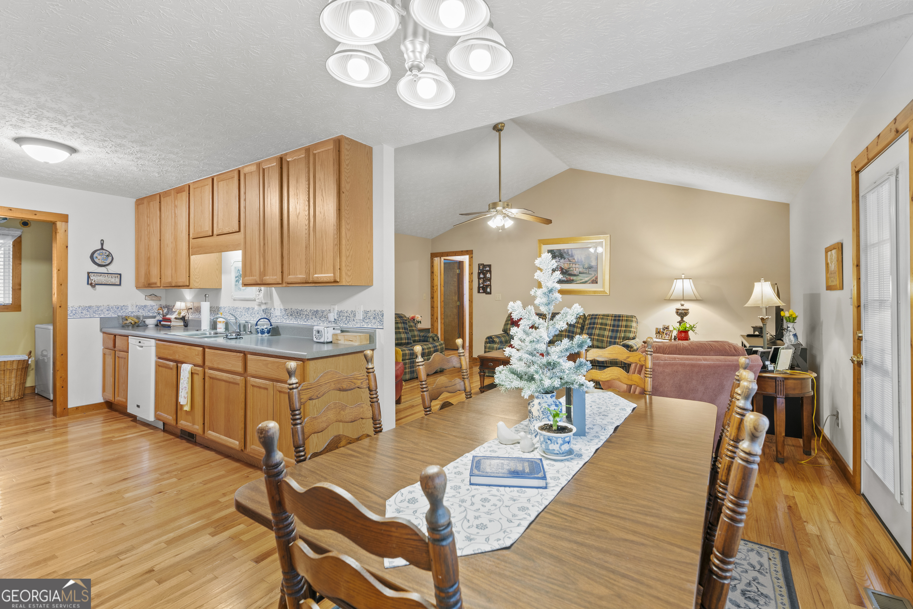 3435 Livingston Road Gainesville, GA 30501 - Photo 13 of 49