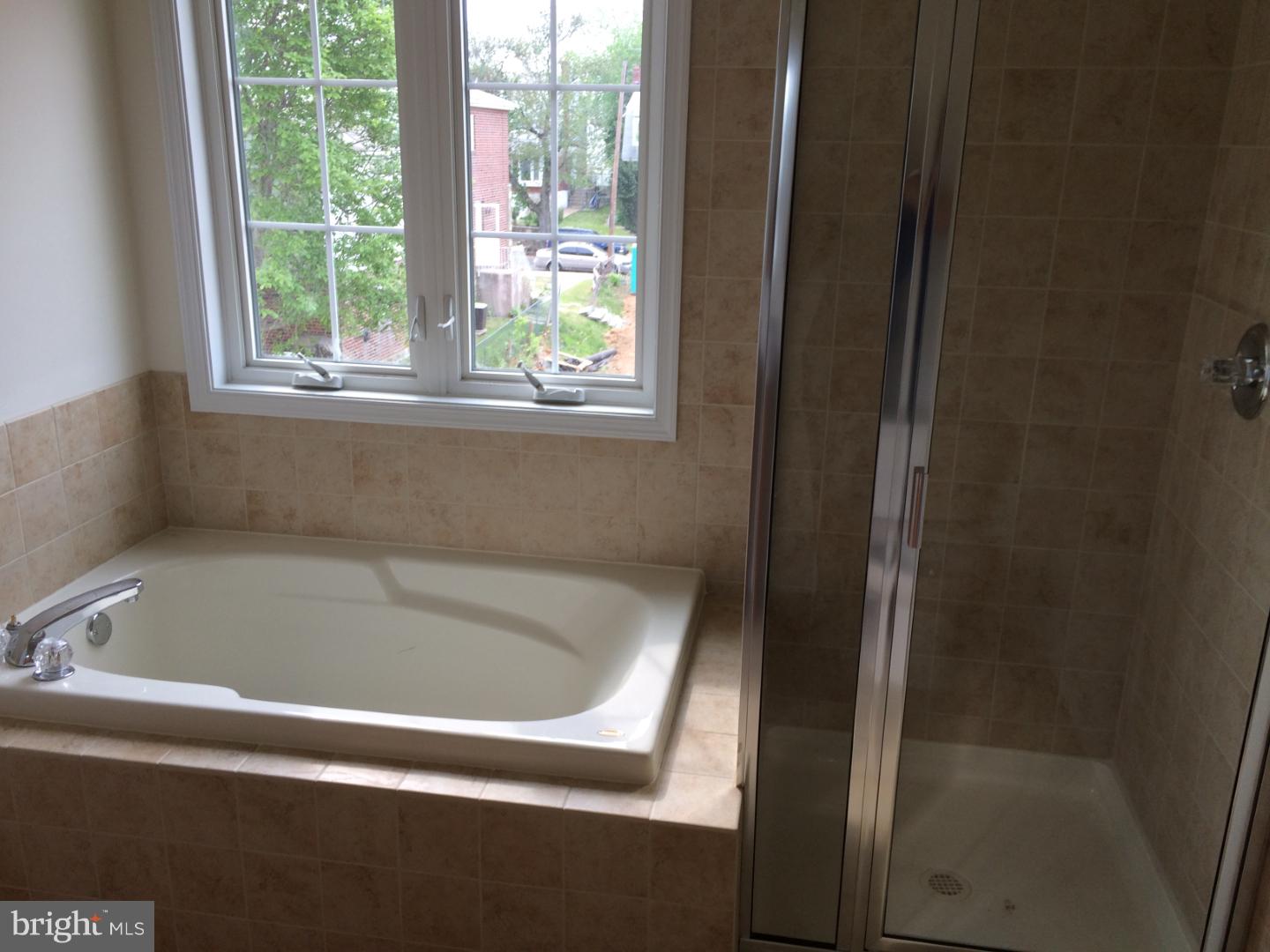 2978 Welsh Road Philadelphia, PA 19152 - Photo 12 of 17 Master Bathroom