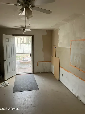 $3,200 | 7613 West Devonshire Avenue, Phoenix, AZ 85033