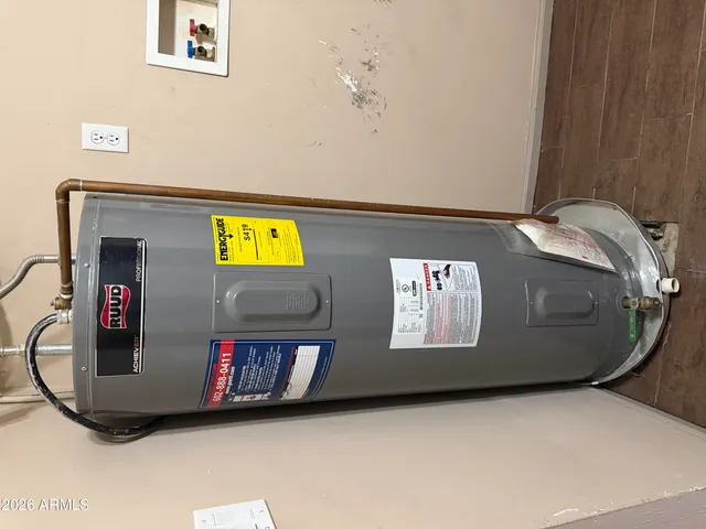 $3,200 | 7613 West Devonshire Avenue, Phoenix, AZ 85033