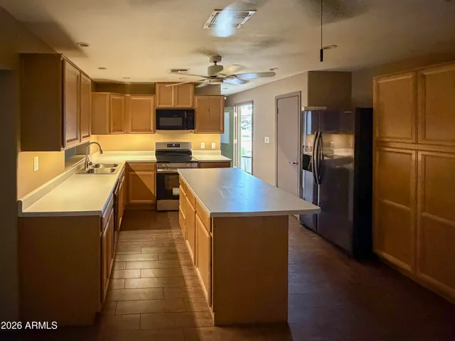 $3,200 | 7613 West Devonshire Avenue, Phoenix, AZ 85033