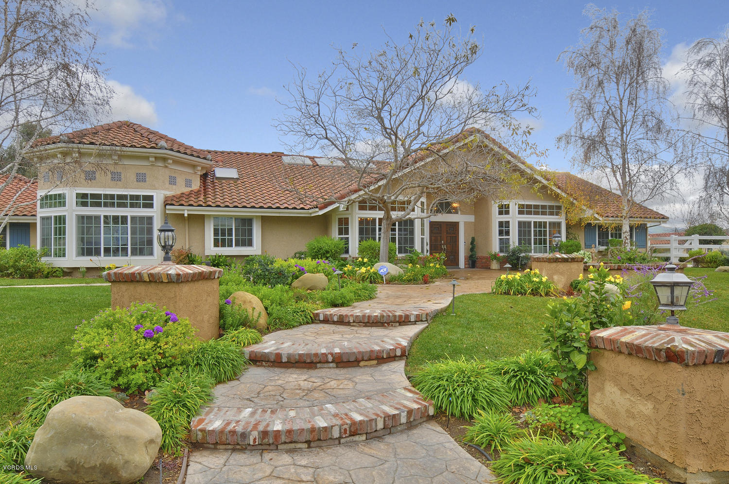 11806 Pradera Road Camarillo, CA 93012 - Photo 1 of 33 SKY_06