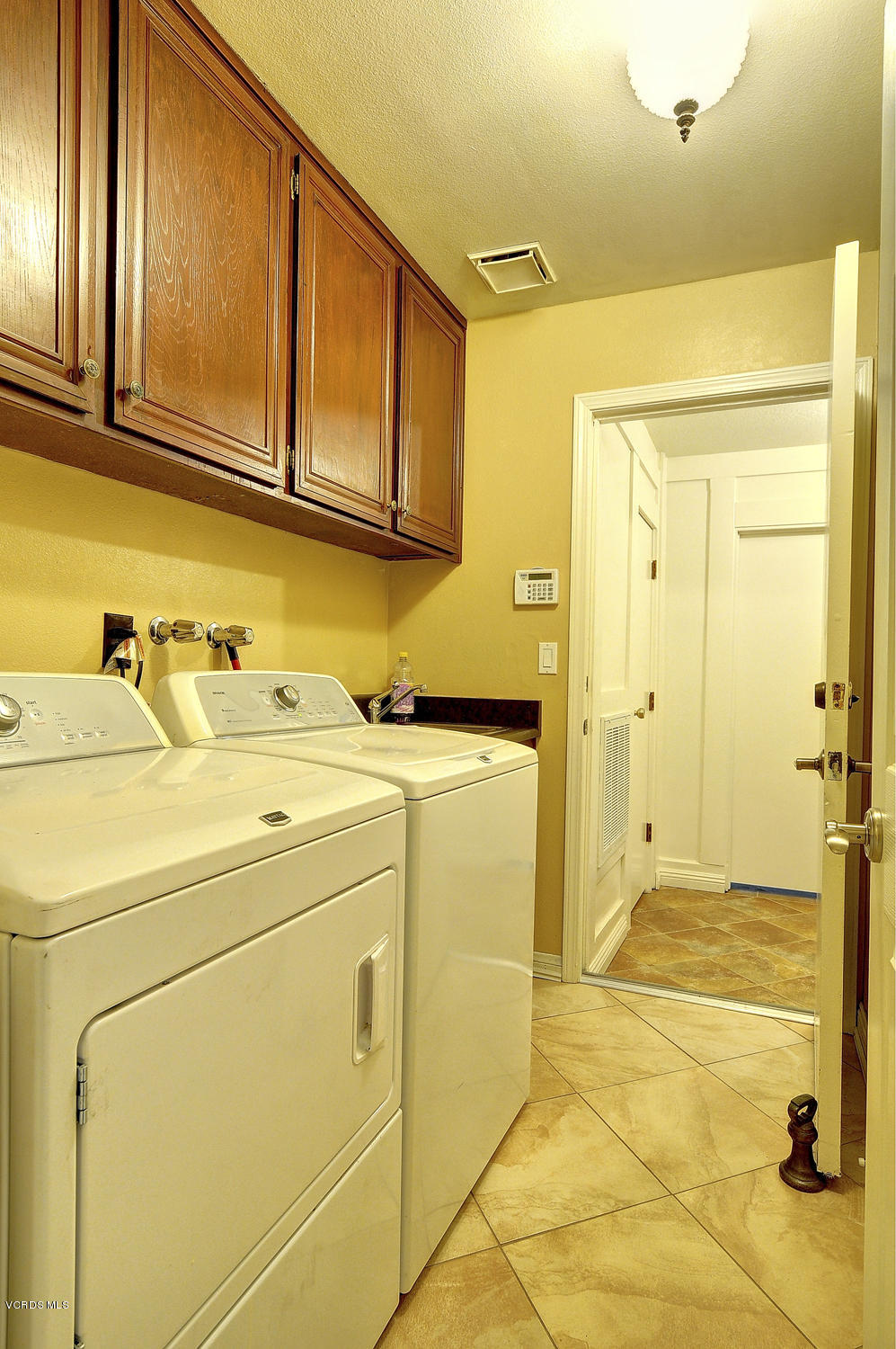 11806 Pradera Road Camarillo, CA 93012 - Photo 22 of 33 SKY_24