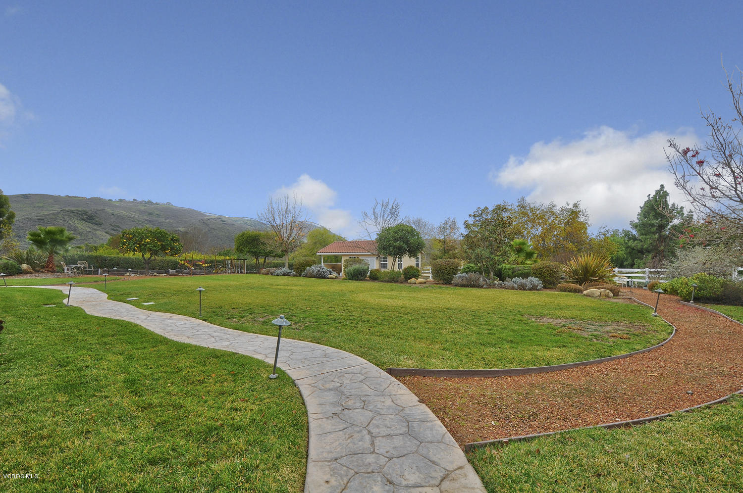 11806 Pradera Road Camarillo, CA 93012 - Photo 6 of 33 SKY_08