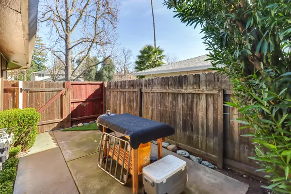 $834,000 | 831 Cathedral Court, Sacramento, CA 95825