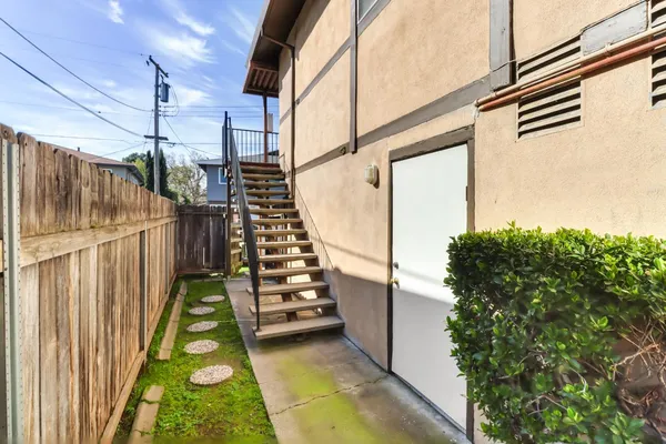 $834,000 | 831 Cathedral Court, Sacramento, CA 95825