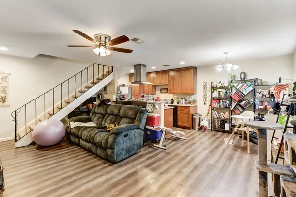 $834,000 | 831 Cathedral Court, Sacramento, CA 95825