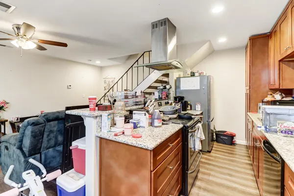 $834,000 | 831 Cathedral Court, Sacramento, CA 95825