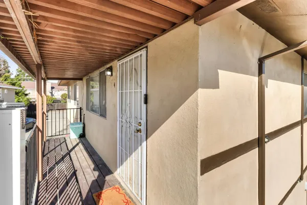 $834,000 | 831 Cathedral Court, Sacramento, CA 95825