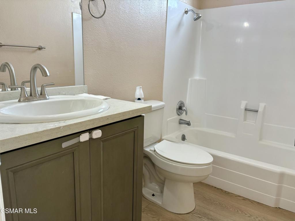 5144 Longfellow Way Oxnard, CA 93033 - Photo 15 of 21