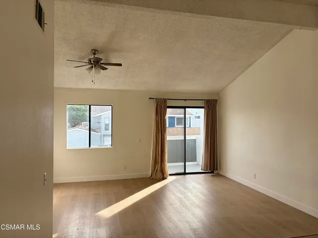 $2,900 | 5144 Longfellow Way, Oxnard, CA 93033