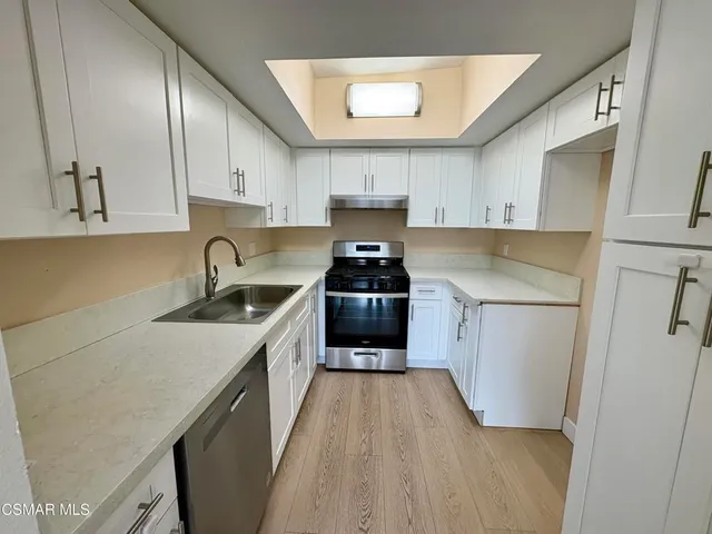 $2,900 | 5144 Longfellow Way, Oxnard, CA 93033