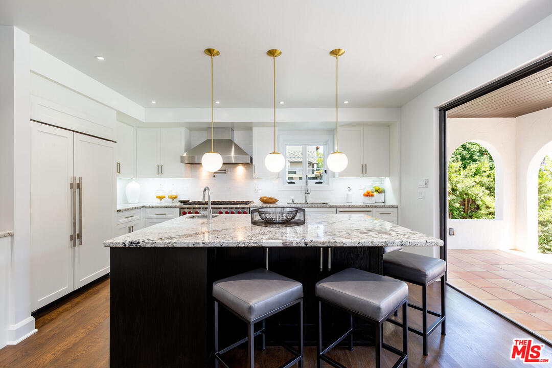 6230 Warner Drive Los Angeles, CA 90048 - Photo 15 of 50