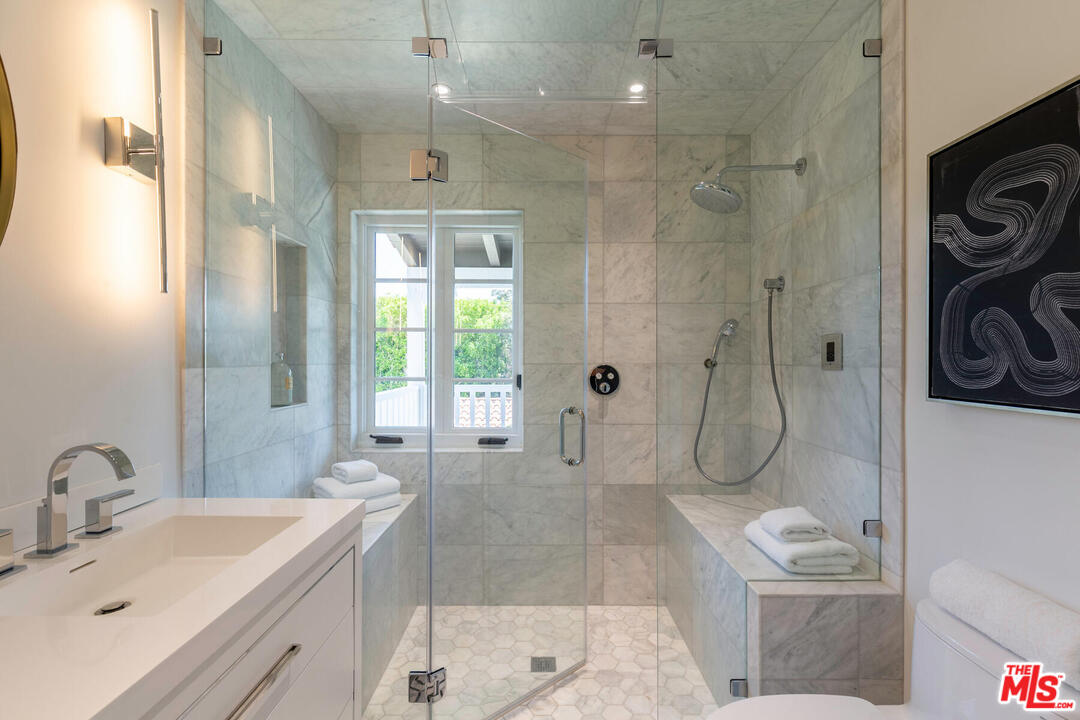 6230 Warner Drive Los Angeles, CA 90048 - Photo 24 of 50