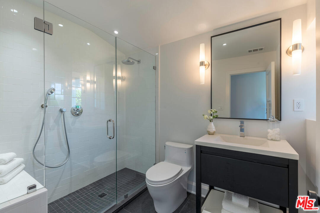 6230 Warner Drive Los Angeles, CA 90048 - Photo 31 of 50