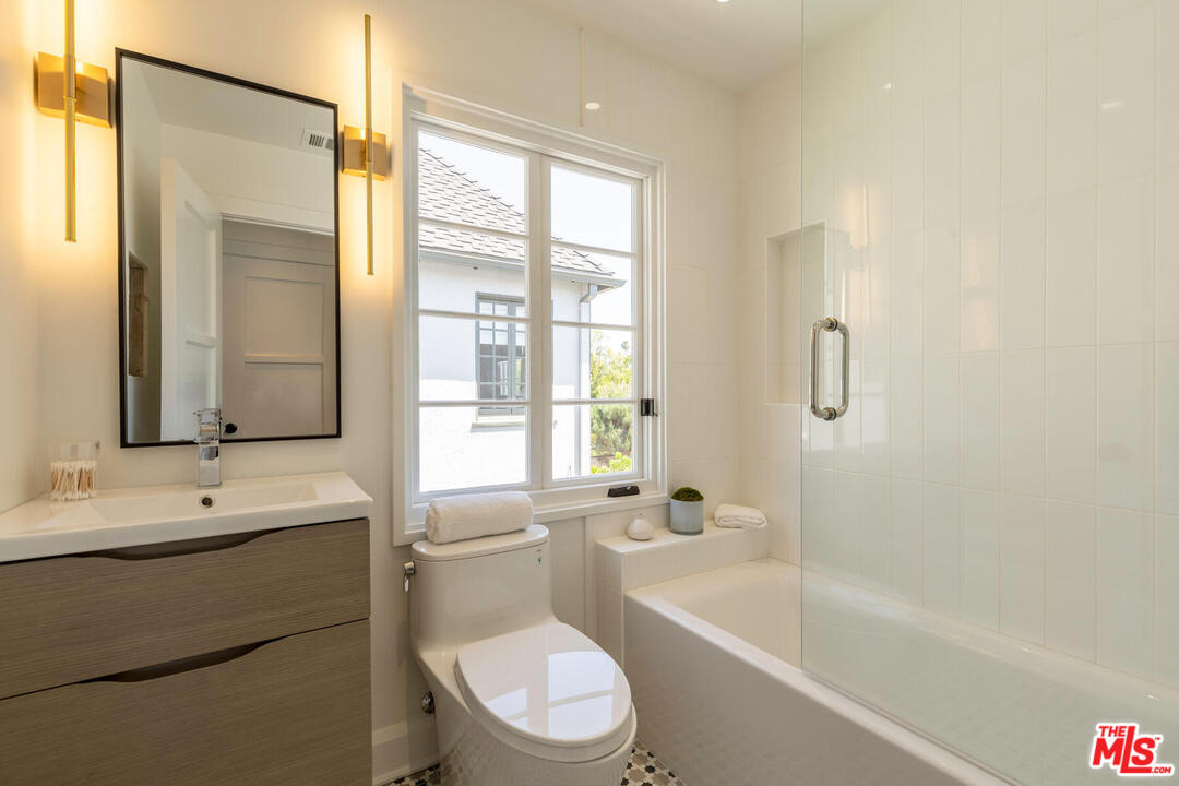 6230 Warner Drive Los Angeles, CA 90048 - Photo 33 of 50