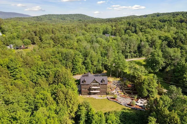 $2,595,000 | 237 Points North, Stowe, VT 05672