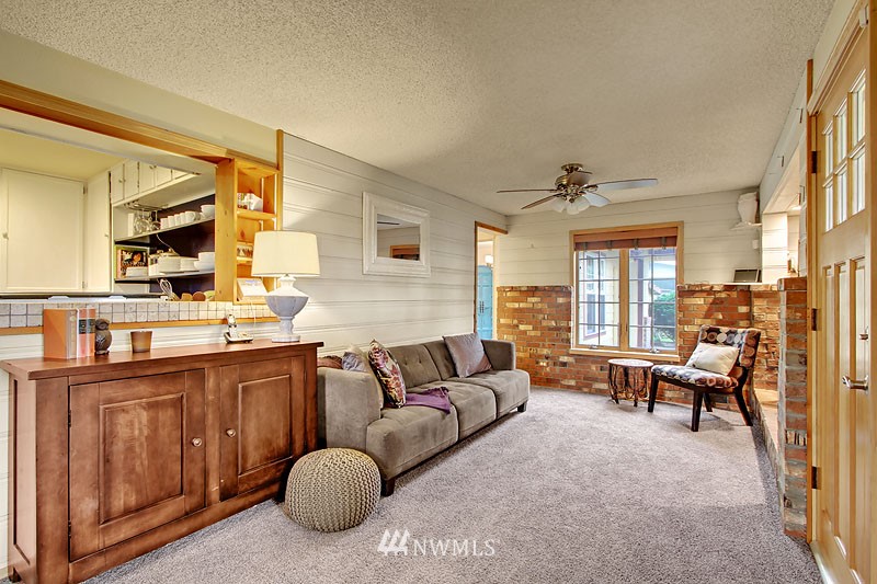 31747 West Rutherford Street Carnation, WA 98014 - Photo 2 of 13 Gallery Image 2