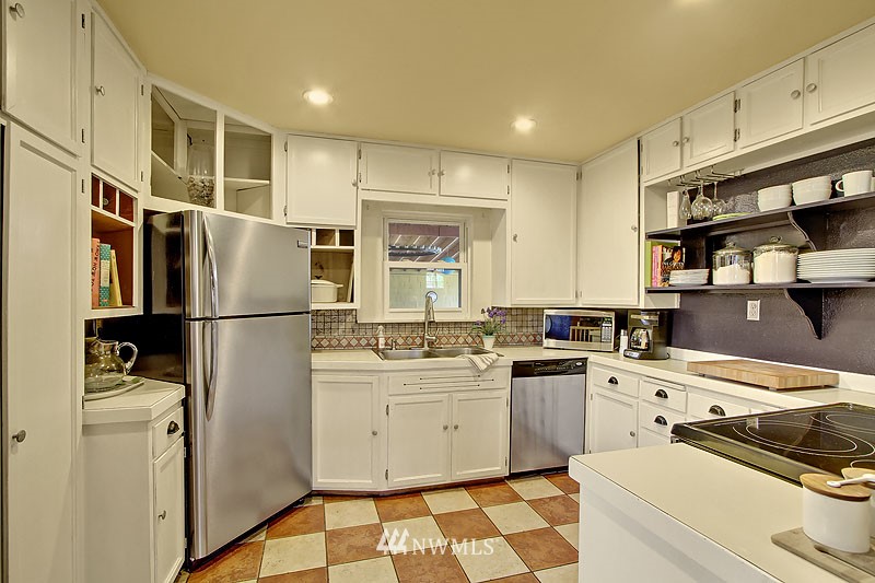 31747 West Rutherford Street Carnation, WA 98014 - Photo 4 of 13 Gallery Image 4