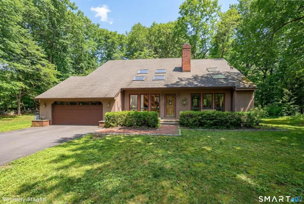 $985,000 | 345 Florida Hill Road, Ridgefield, CT 06877