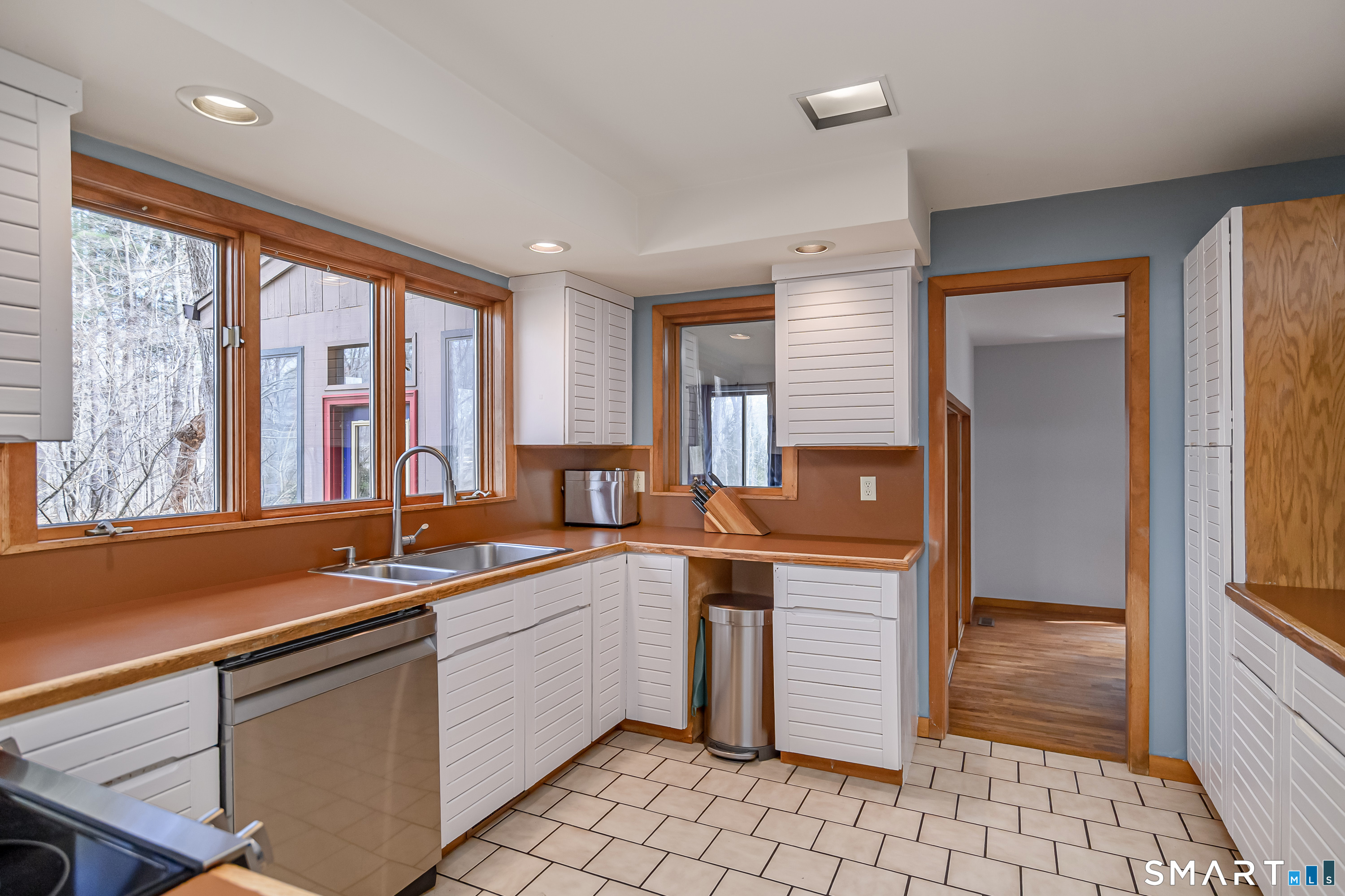 345 Florida Hill Road Ridgefield, CT 06877 - Photo 15 of 40