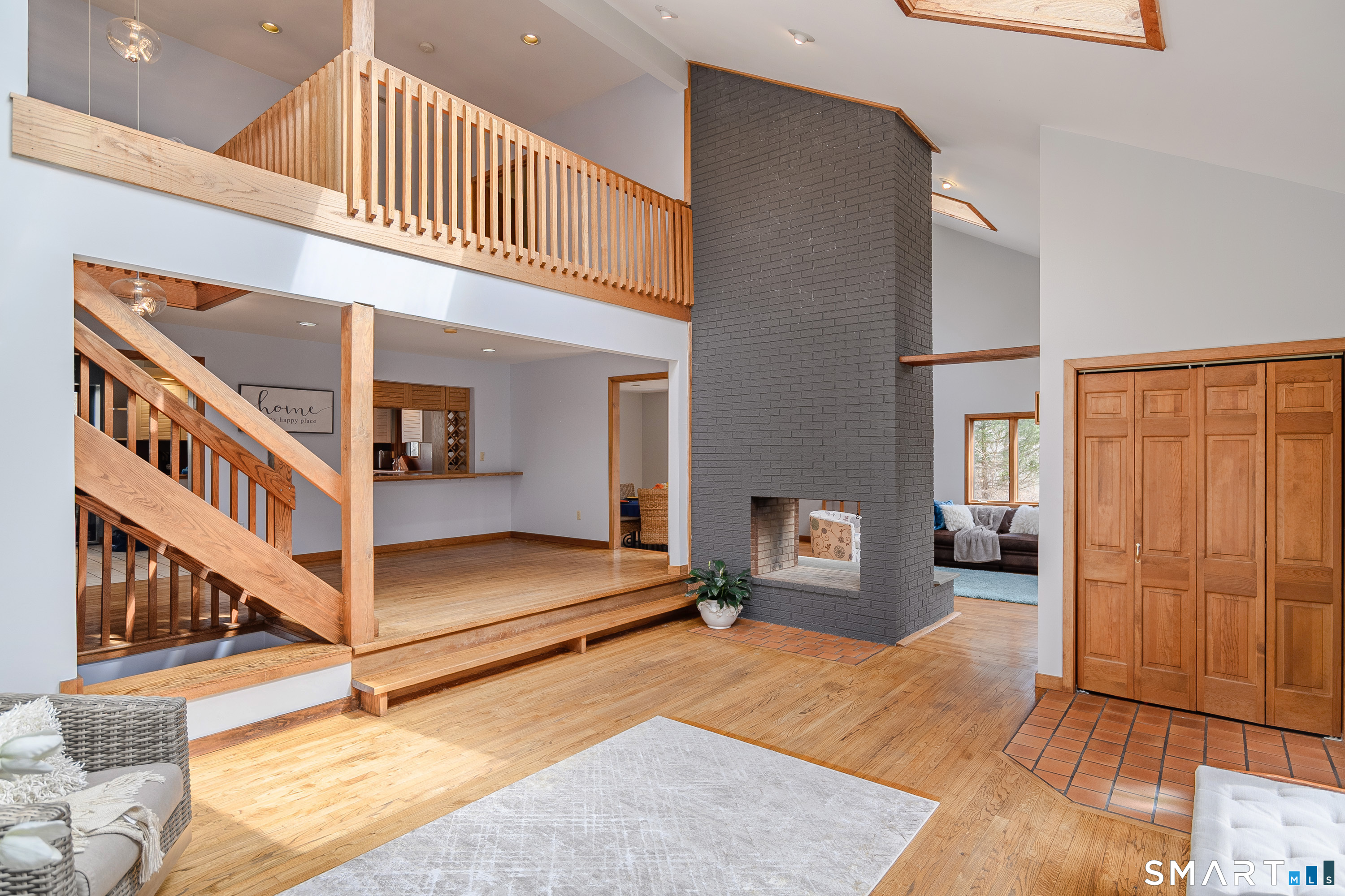 345 Florida Hill Road Ridgefield, CT 06877 - Photo 4 of 40