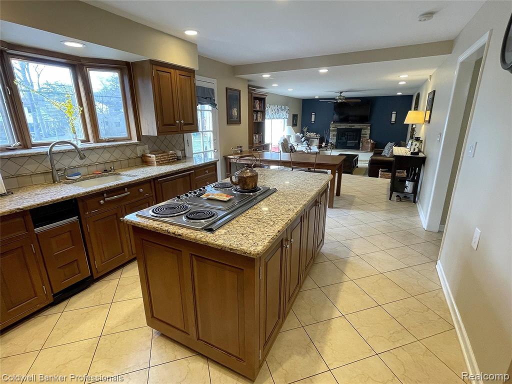 5535 Wild Ridge Lane West Bloomfield, MI 48322 - Photo 6 of 29