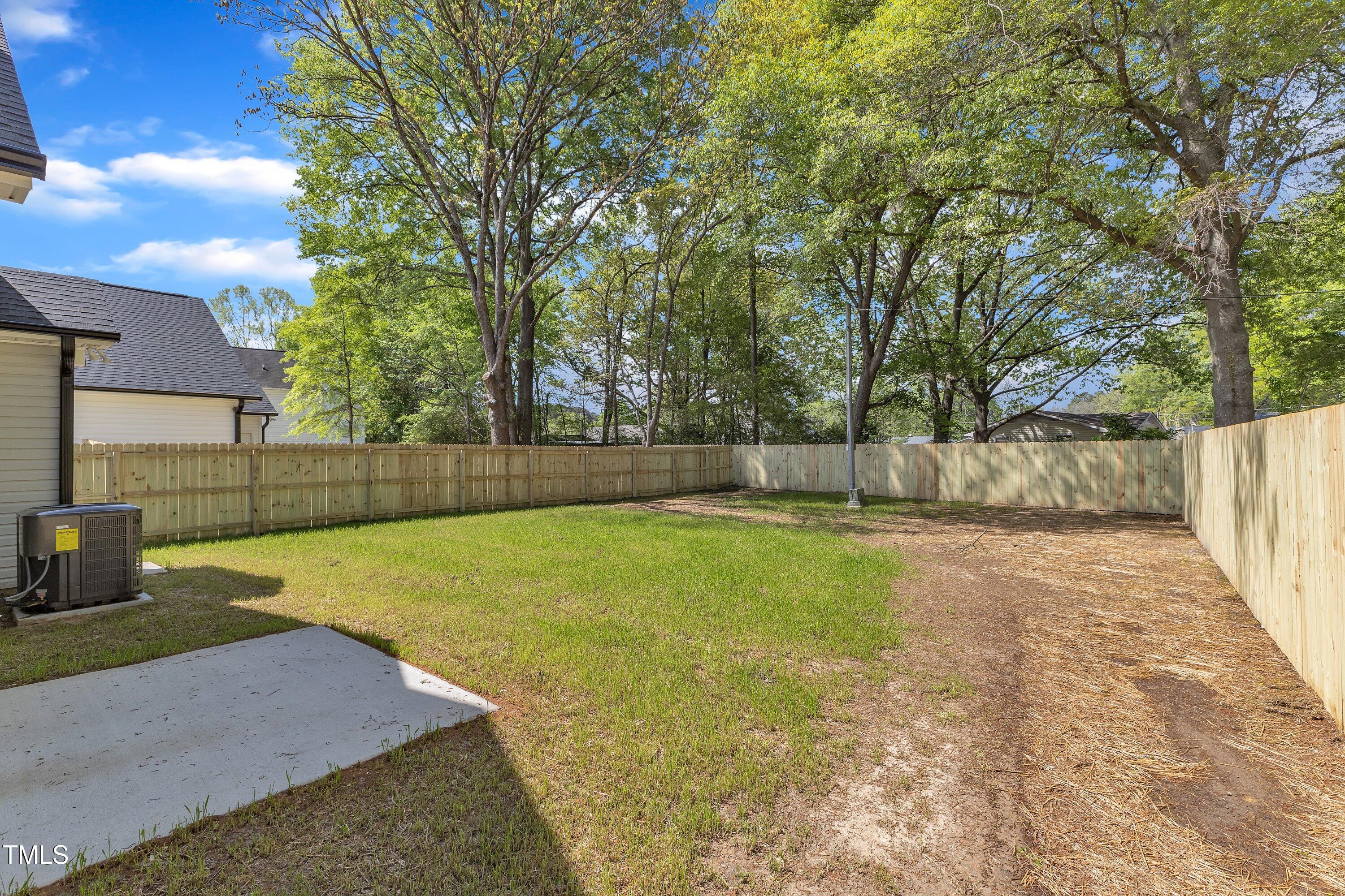 619 Ray Street Selma, NC 27576 - Photo 6 of 36 19-617 619 621 Ray St-18