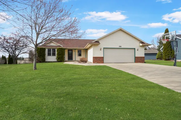 $399,900 | 206 Sunset Court, Mayville, WI 53050