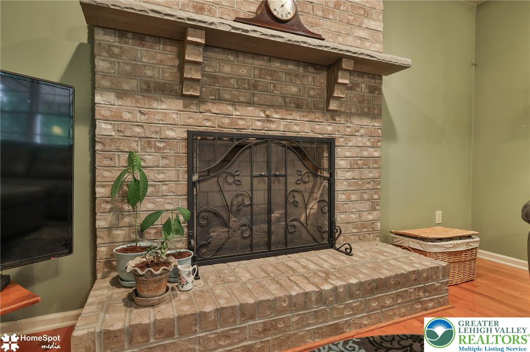4070 Ross Road Bethlehem, PA 18020 - Photo 13 of 59