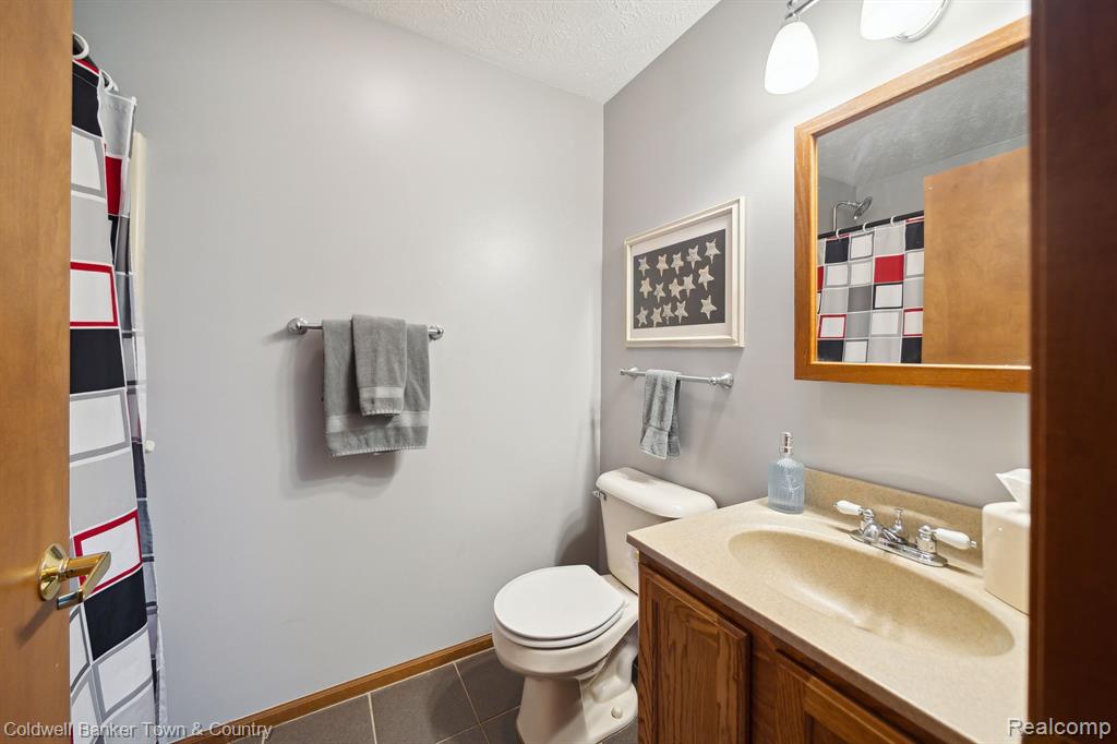 63870 Eight Mile Road South Lyon, MI 48178 - Photo 18 of 36
