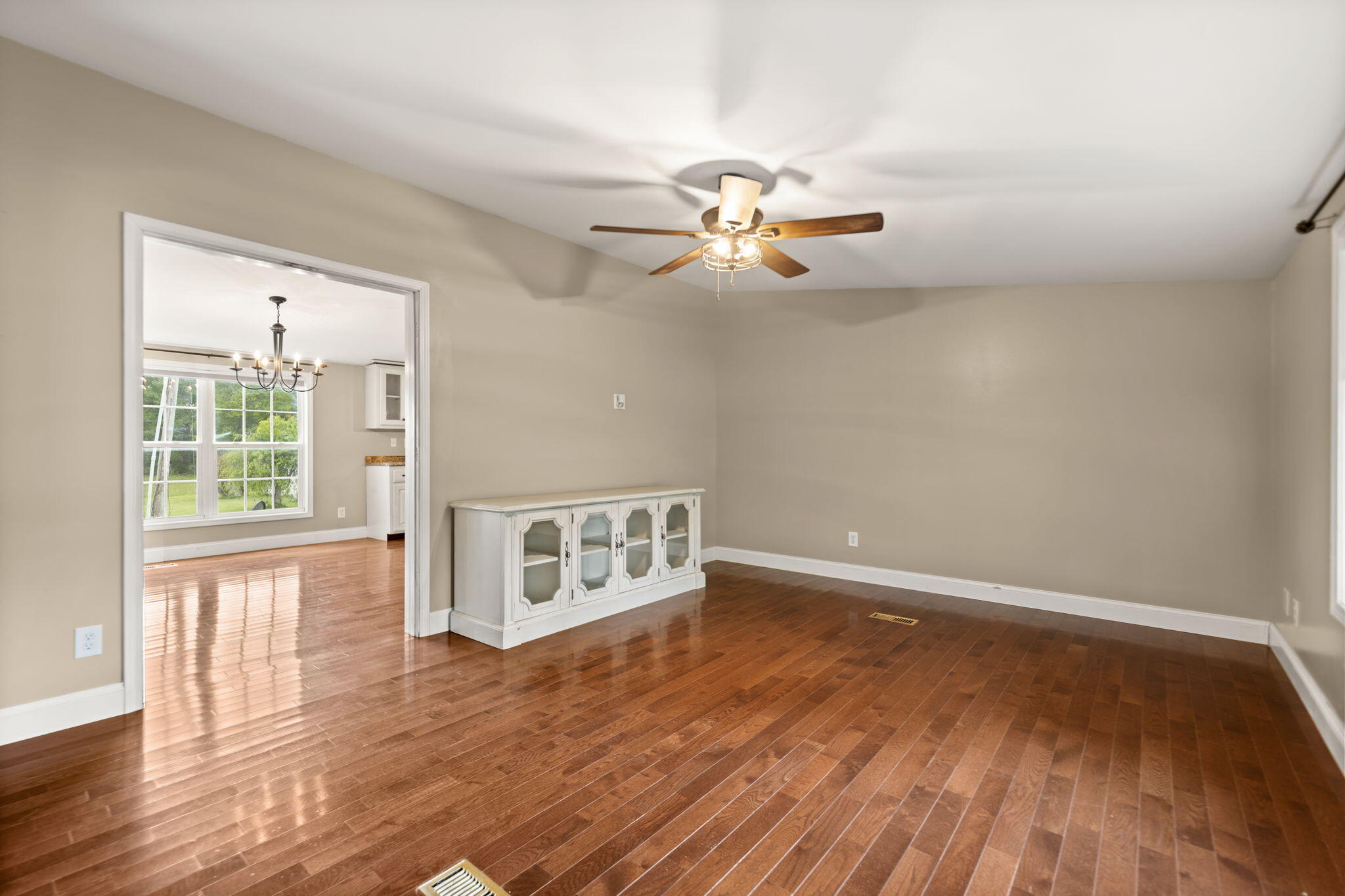 6800 East Laurel Road London, KY 40741 - Photo 13 of 71 12-web-or-mls-118A7267