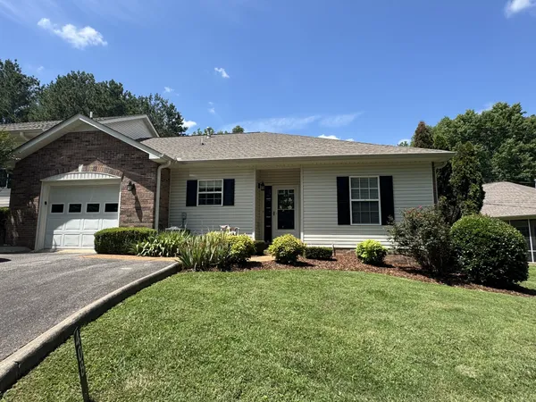 $304,900 | 408 Village Circle, Dickson, TN 37055