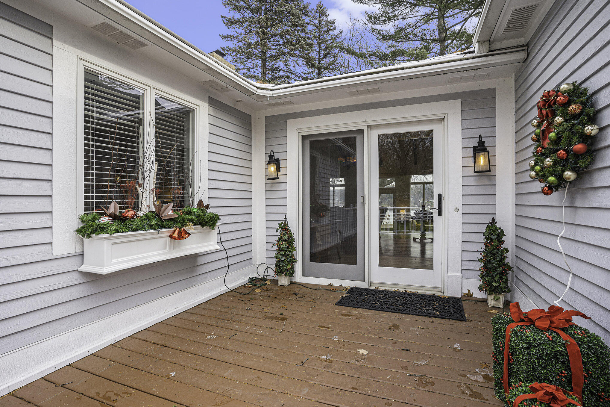 17784 West Spring Lake Road Spring Lake, MI 49456 - Photo 24 of 64 Entry