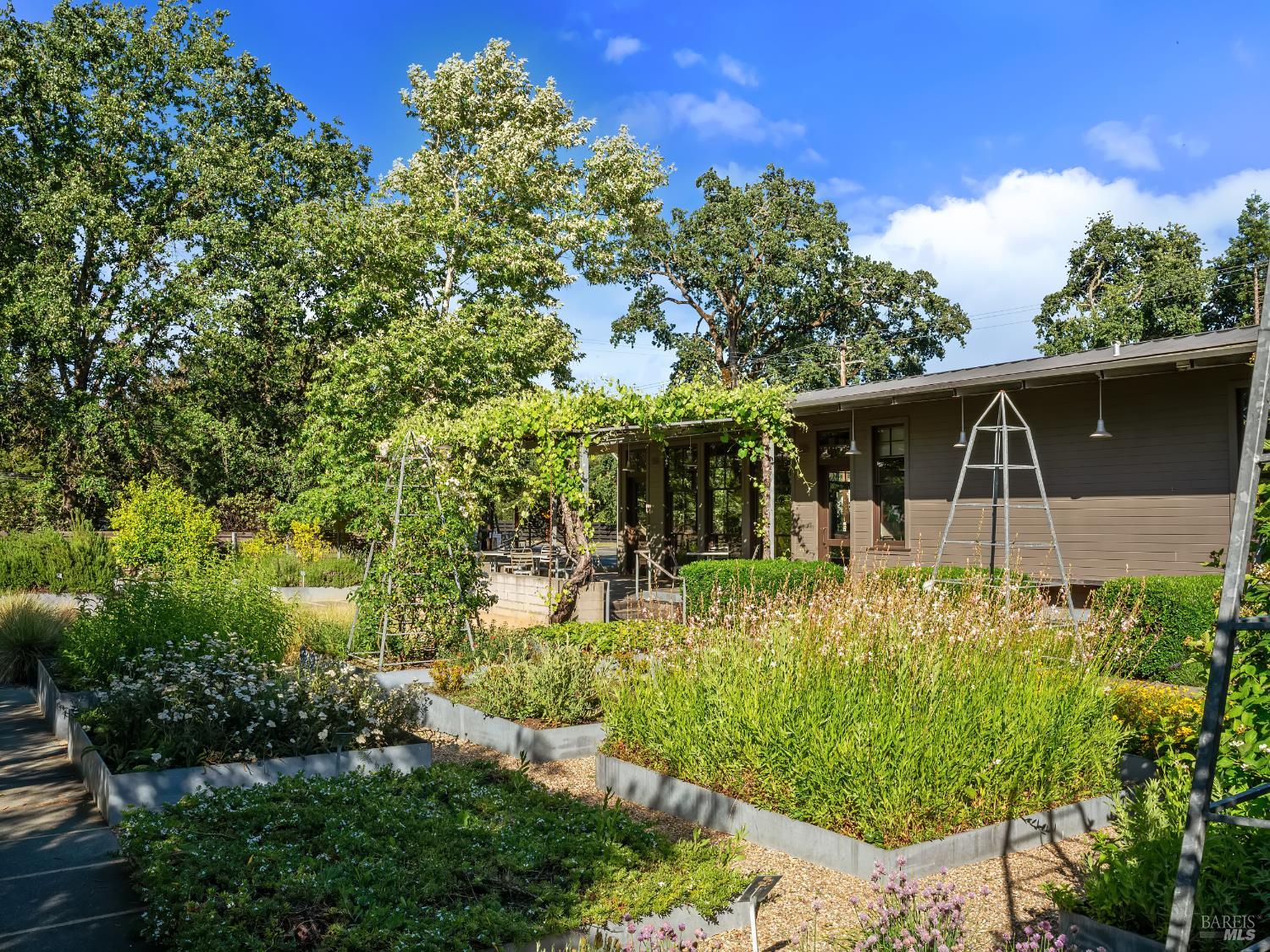 3487 Alexander Valley Road Geyserville, CA 95441 - Photo 34 of 54