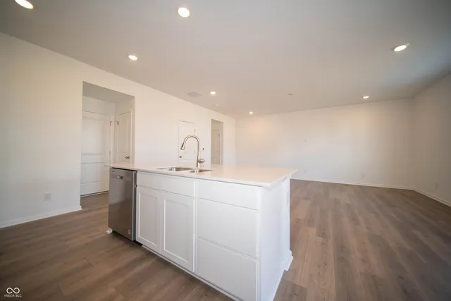 $289,900 | 6211 Wasco Drive, Whitestown, IN 46075