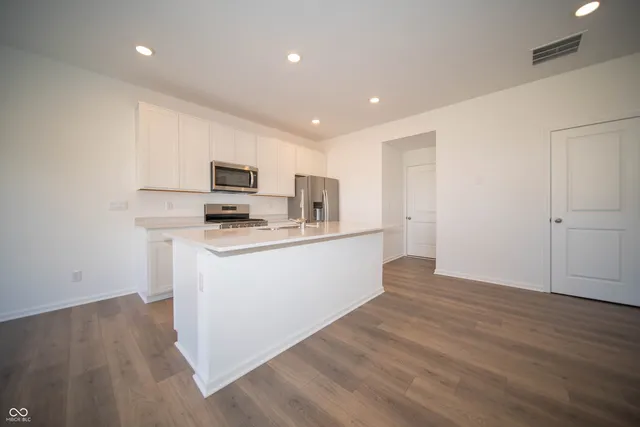 $289,900 | 6211 Wasco Drive, Whitestown, IN 46075