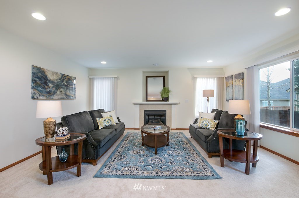 5103 Northeast 8th Place Renton, WA 98059 - Photo 9 of 25