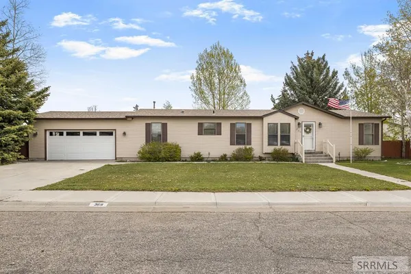 $499,900 | 369 South Adam Lane, Idaho Falls, ID 83401